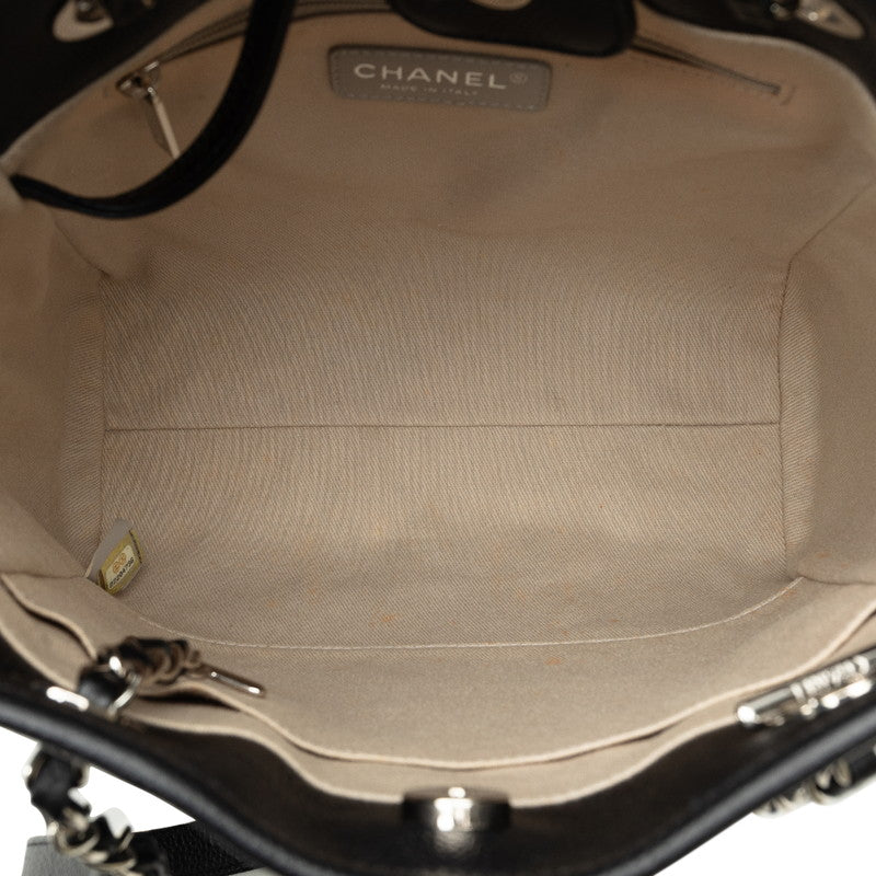 Chanel Leather Deauville Tote Bag Leather Tote Bag in Good condition