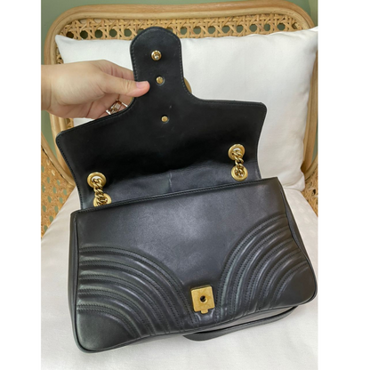 Gucci Medium GG Marmont Bag Calfskin Black GHW