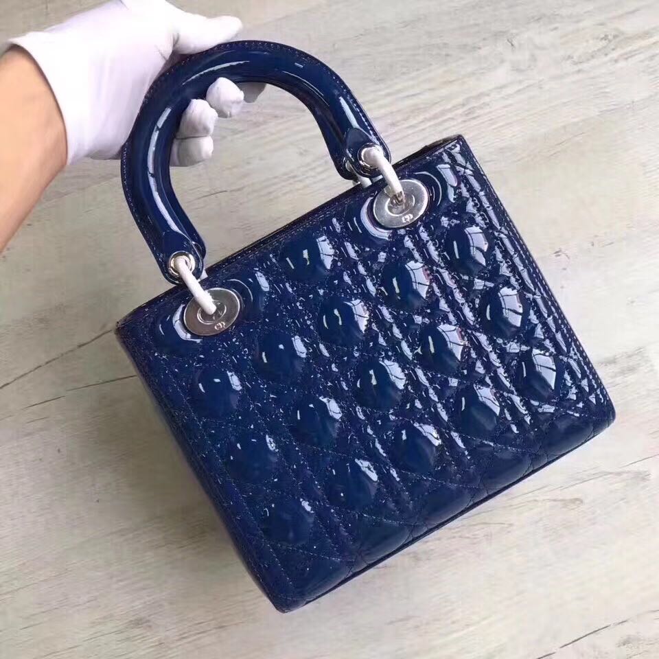 DR024   9.5x7.9x4.3inch