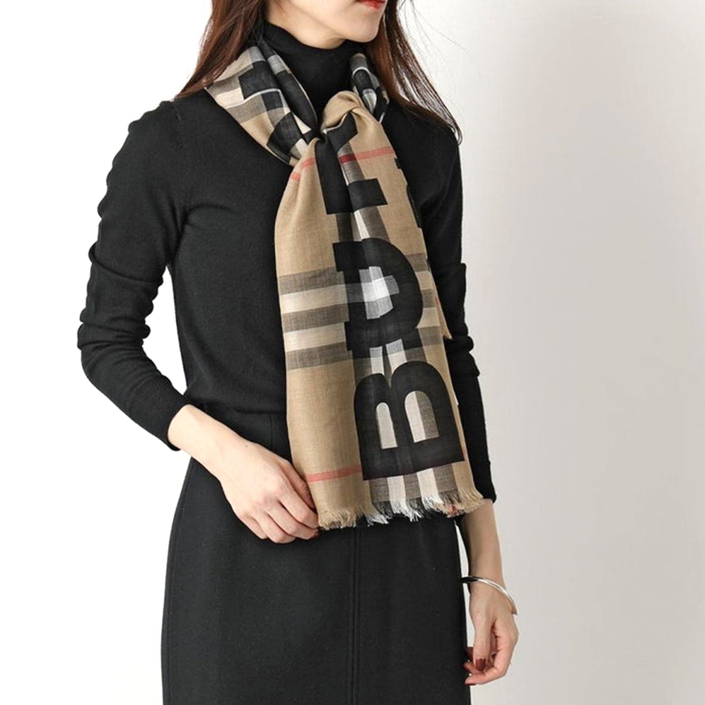 8035555 A7026 BURBERRY WOMEN SCARF
