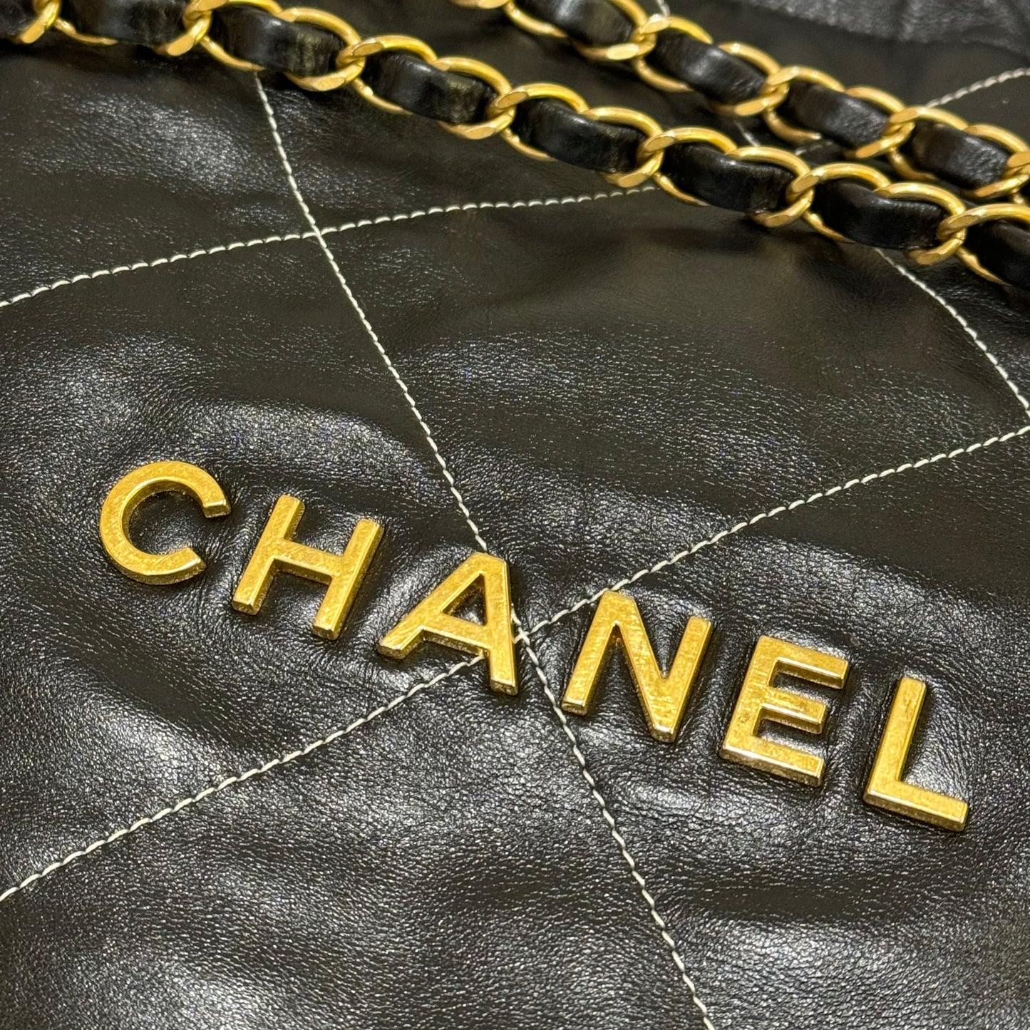 CHANEL 22 BAG SMALL IN BLACK WITH WHITE STITCHING