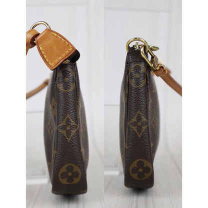 Rank AB ｜  LV Monogram Pochette Accessoires ｜082815