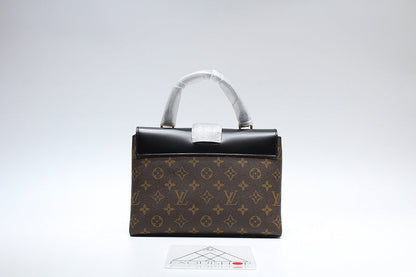 The Franco Shops - Louis Vuittons  - 7845