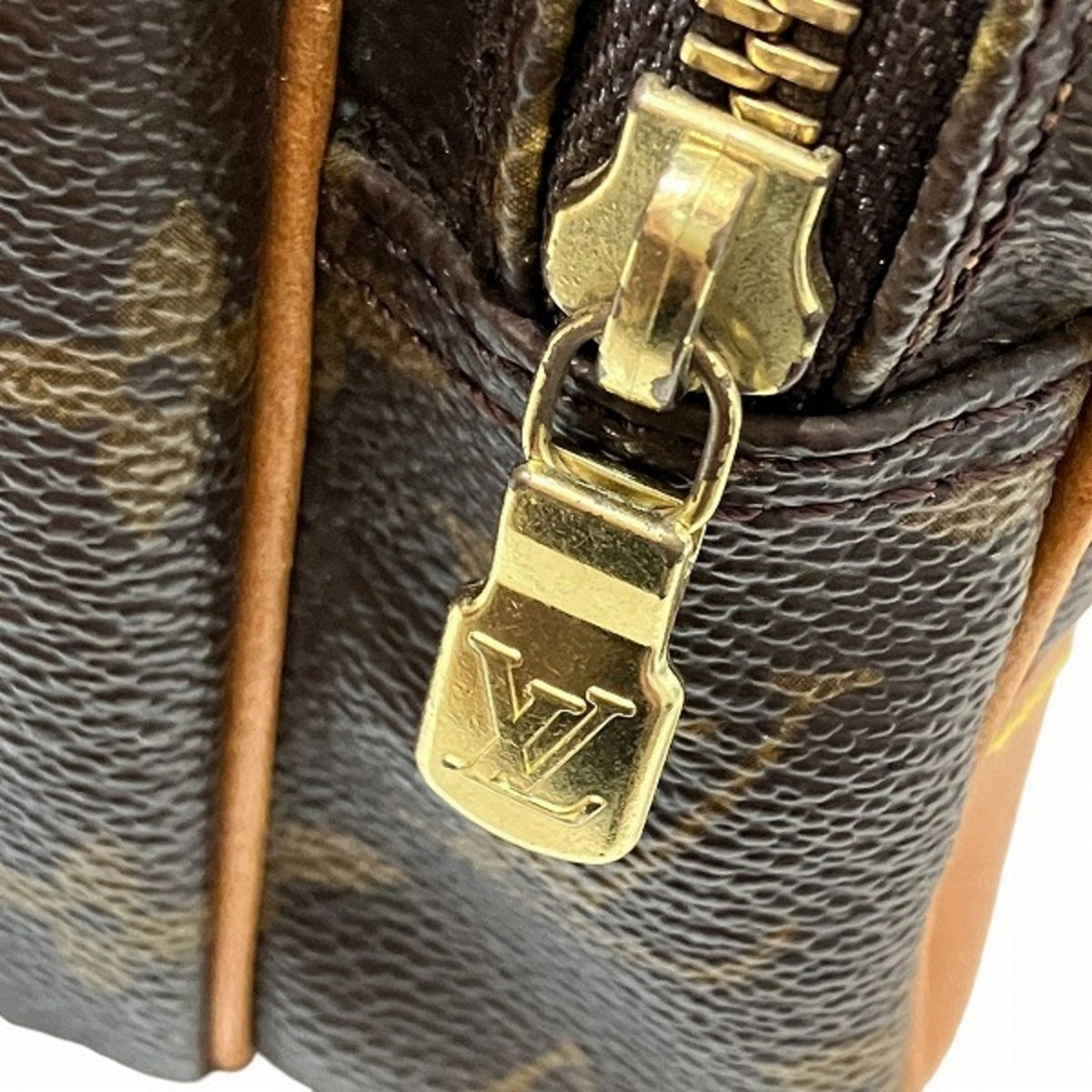 Louis Vuitton  Galle Monogram Monogram Shoulder Bag