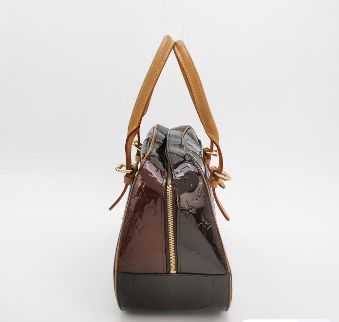 Louis Vuitton (LV) patent leather Summit Drive  Bag cherry color 32cm 250319781112520