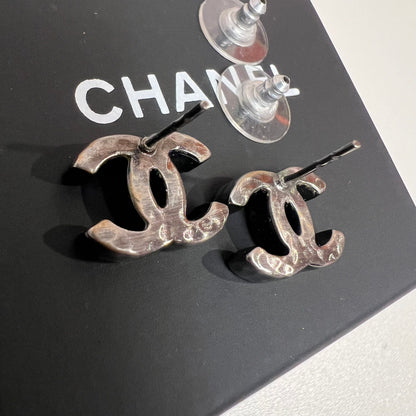 Cc crystal earrings Chanel Silver in Crystal
