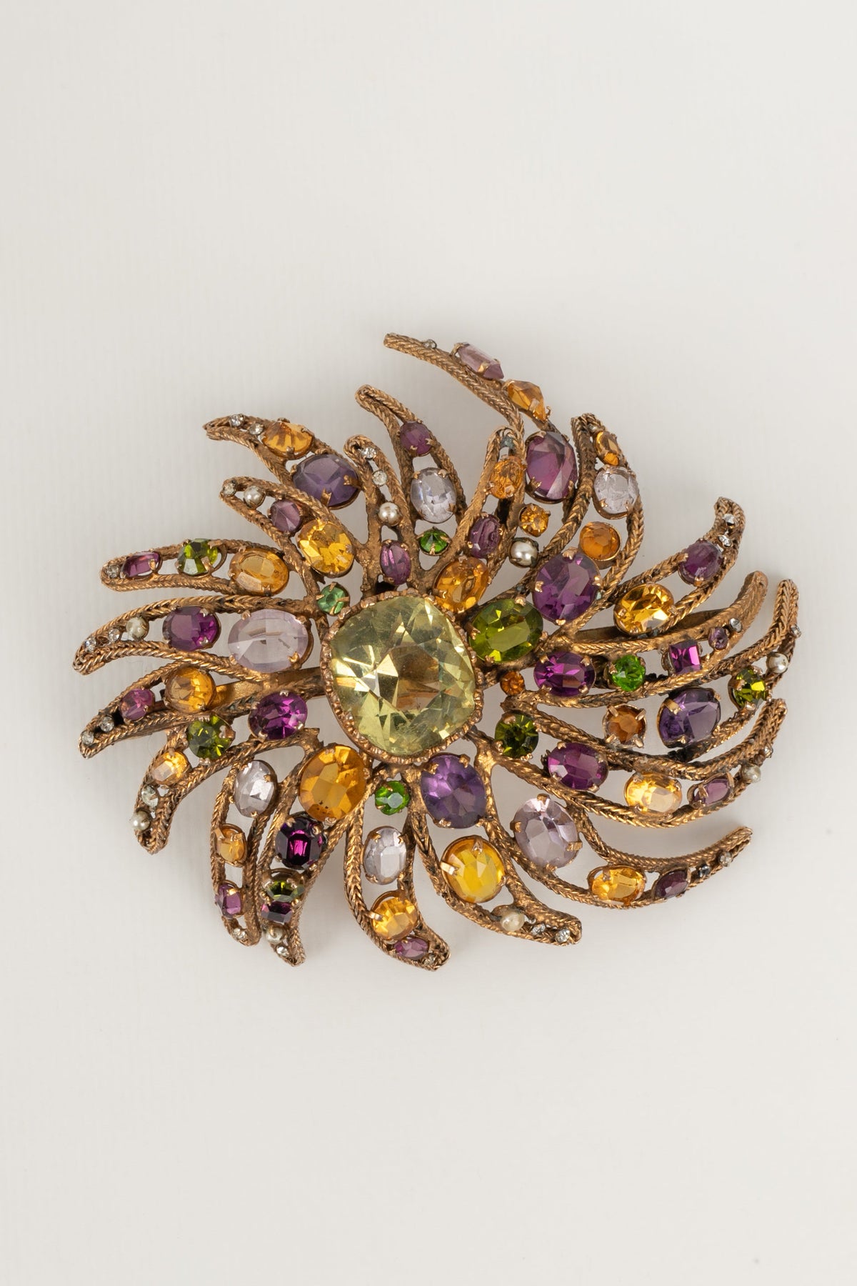 Broche ancienne Chanel