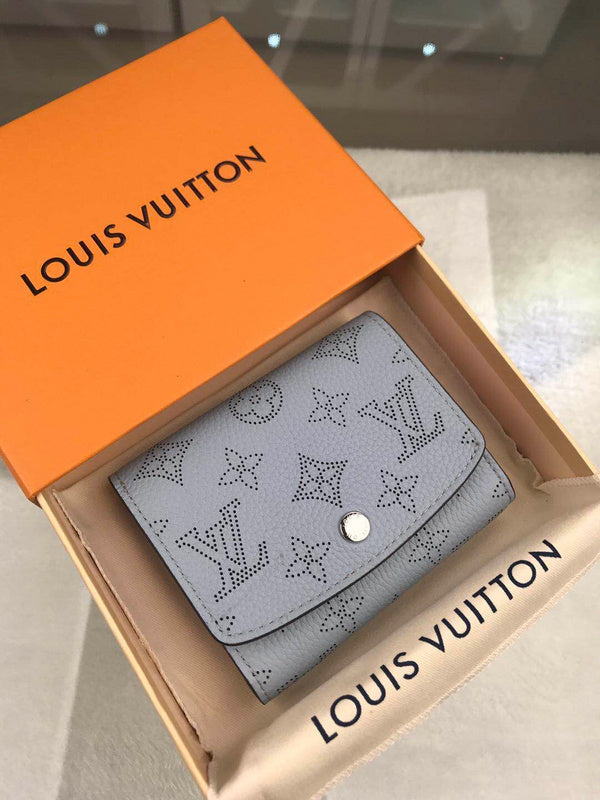 Franco Shops - Louis Vuittons  - 9152