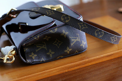 The Franco Shops - Louis Vuittons  - 7864
