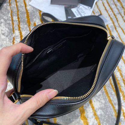 Yves Saint Laurent - Bags