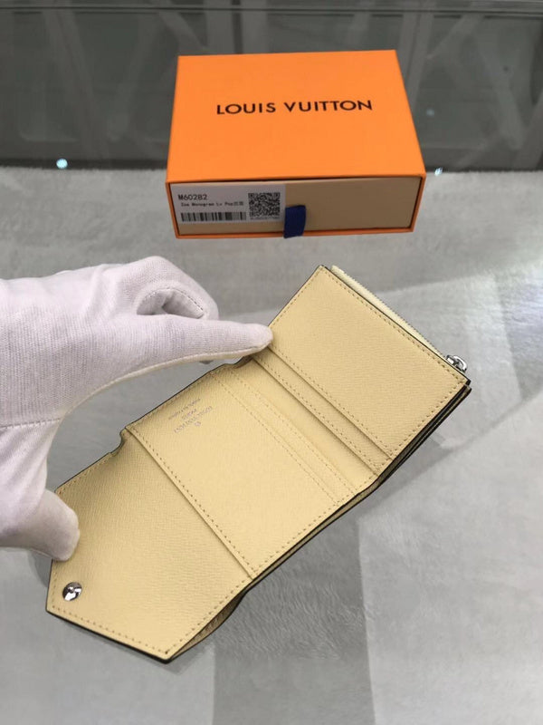 Franco Shops - Louis Vuittons  - 9166