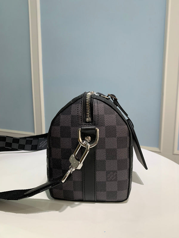 Franco Shops - Louis Vuittons  - 15502