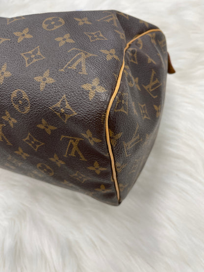 Handbag Luxury Designer By Louis Vuitton  Size: Medium