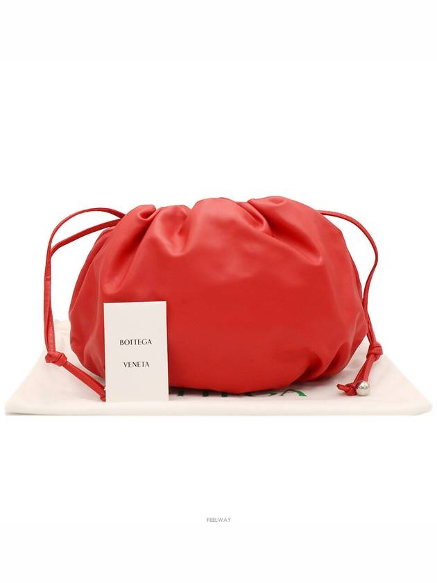 Luxury Bottega Veneta Chili Red Leather Bulb Medium Shoulder Bag 651812