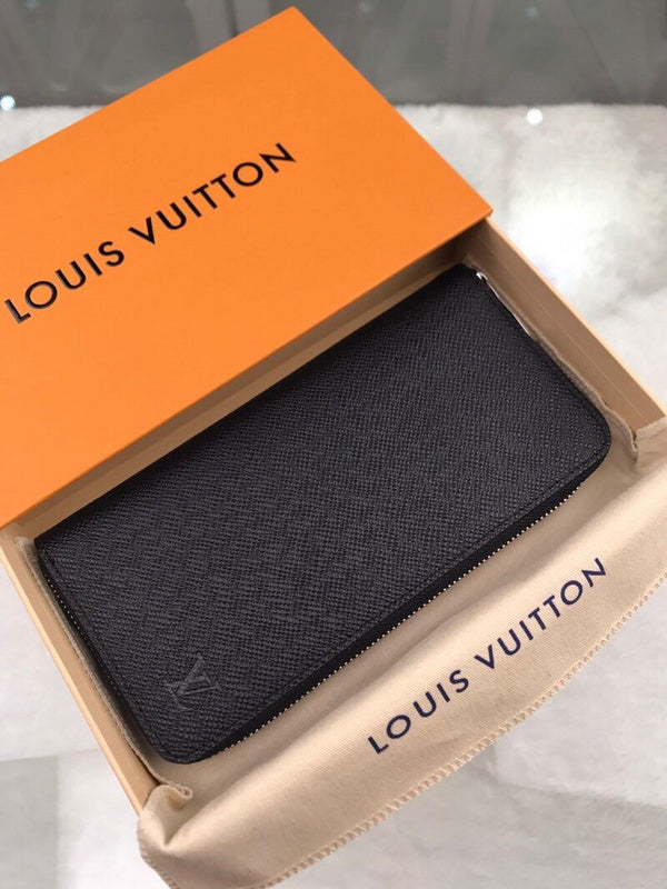 Franco Shops - Louis Vuittons  - 10862