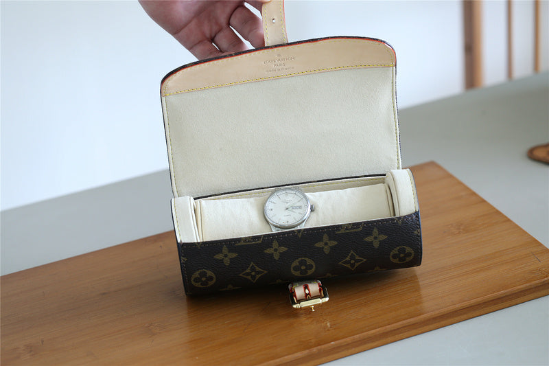 Franco Shops - Louis Vuittons  - 9368