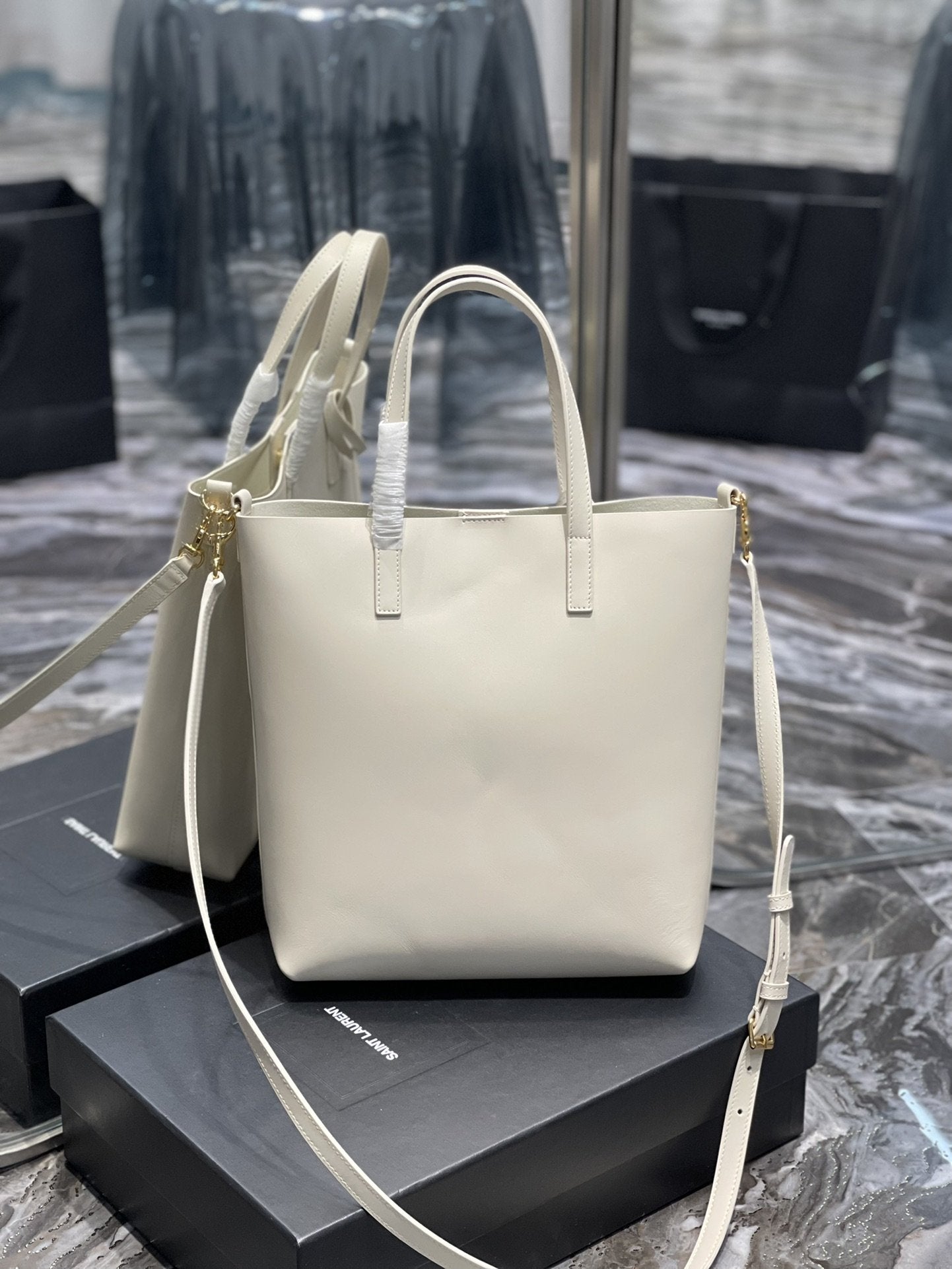 Yves Saint Laurent Shopping Bag White Toy In Supple