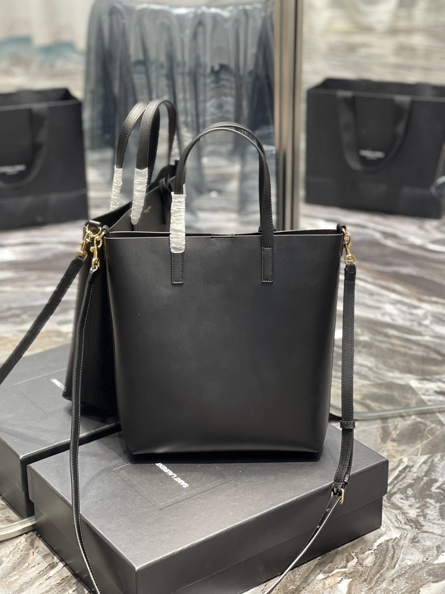 Yves Saint Laurent Shopping Bag Black Toy In Supple