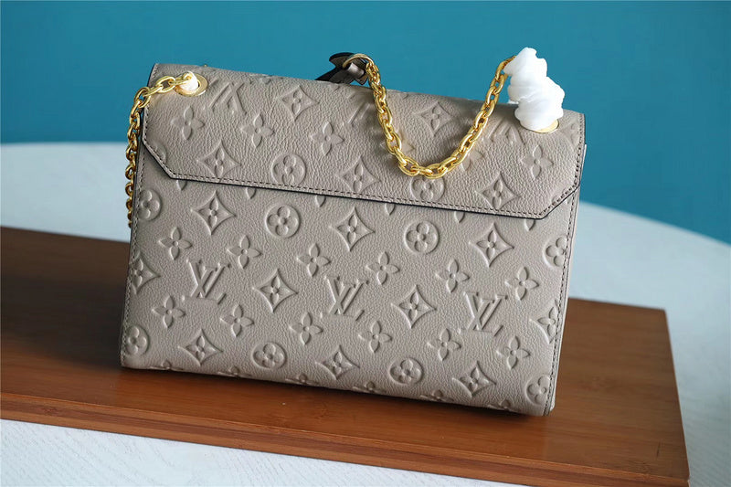 The Franco Shops - Louis Vuittons  - 7828