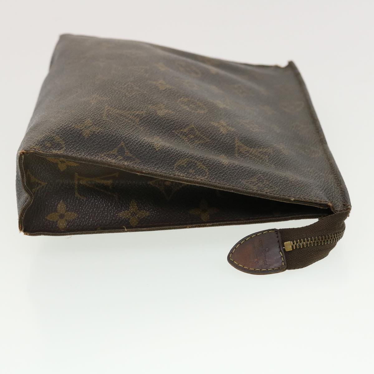 LOUIS VUITTON Monogram Poche Toilette 26 Pouch M47542 LV Auth 40640