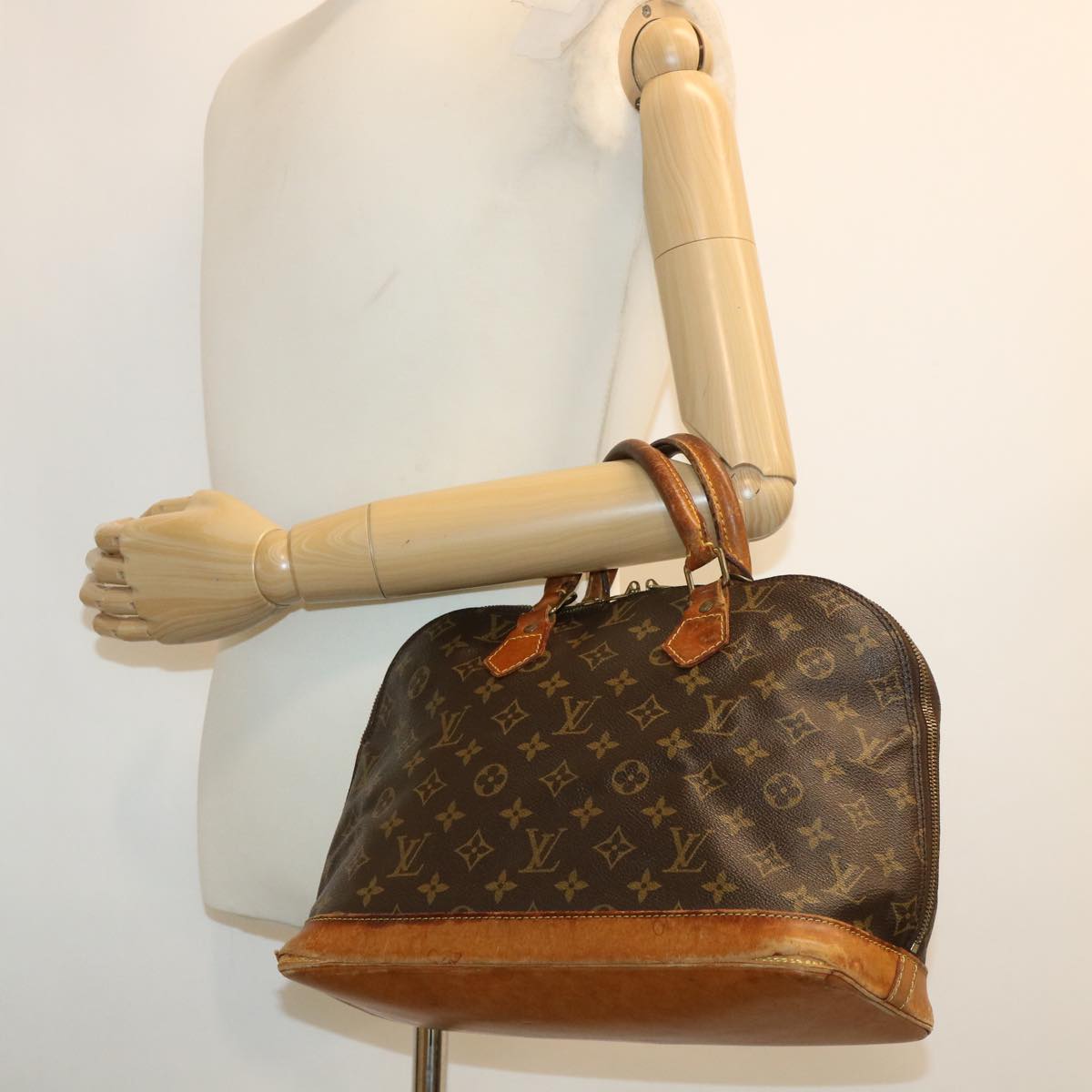 LOUIS VUITTON Monogram Alma Hand Bag M51130 LV 40741