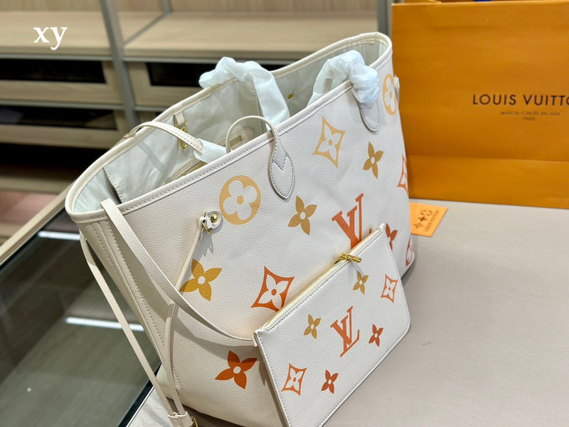 Franco Shops - Louis Vuittons  - 15002