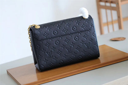 The Franco Shops - Louis Vuittons  - 7829