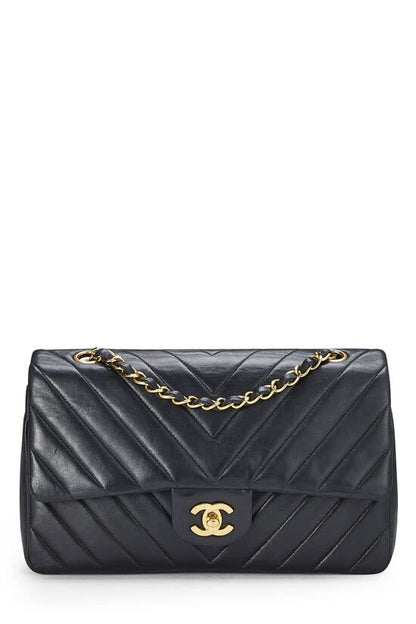 CHANEL,  Black Chevron Lambskin Classic Double Flap Medium, Black