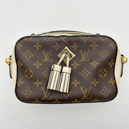 LOUIS VUITTON Monogram Saintonge Creme LA32920