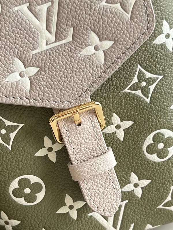 The Franco Shops - Louis Vuittons  - 12012