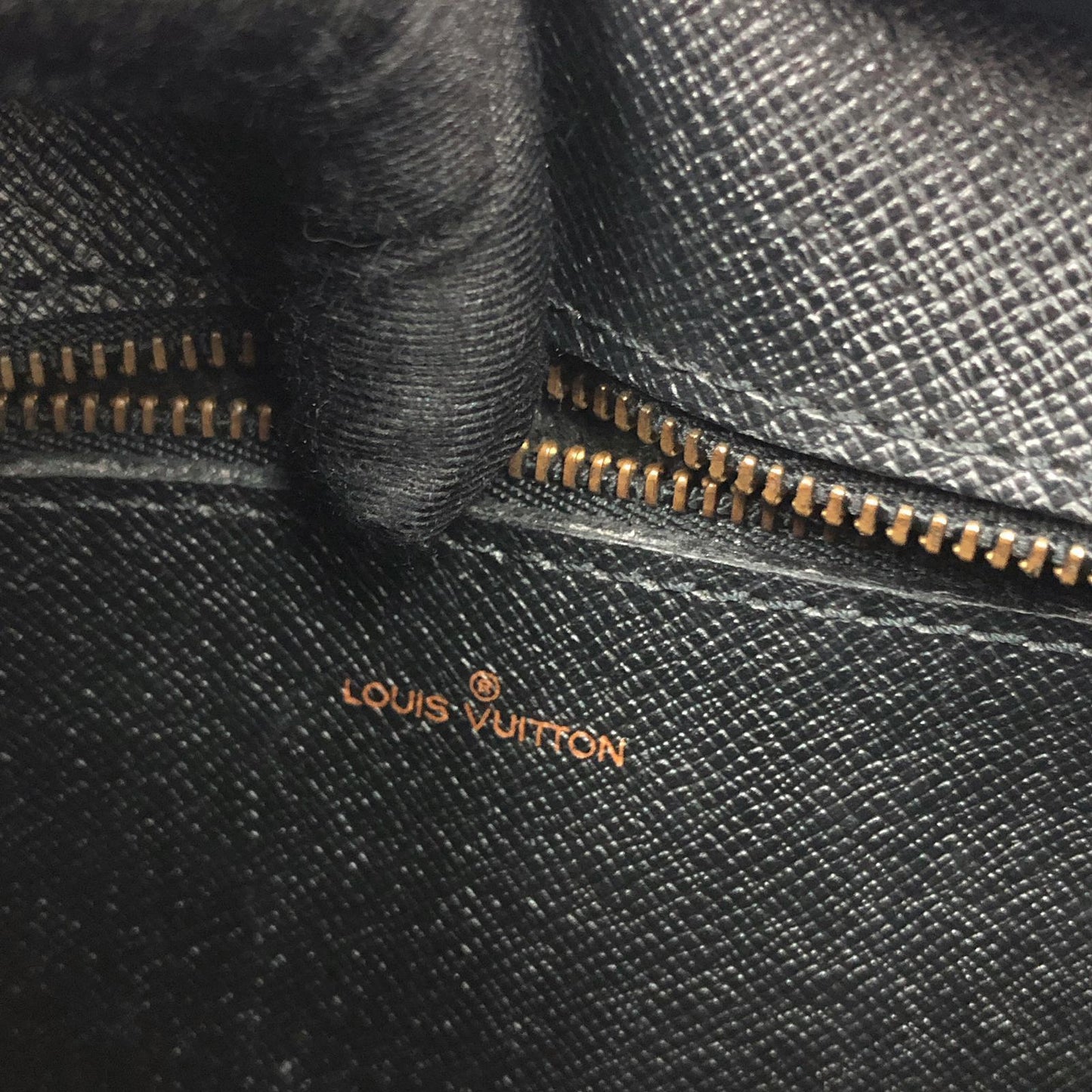Louis-Vuitton Epi Rare Red Jeune Fille MM