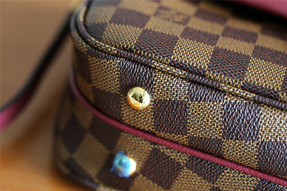 The Franco Shops - Louis Vuittons  - 7863