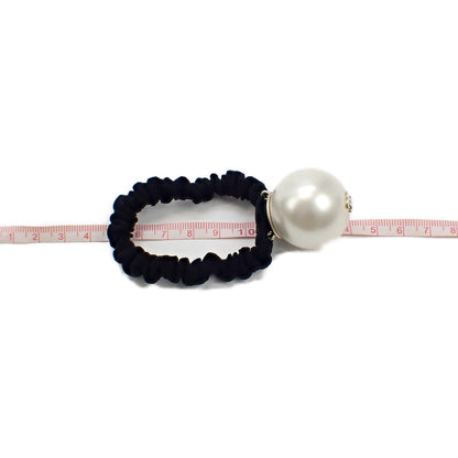 Chanel CC Faux Pearl Embellished Hair Scrunchie Natural Material Hair Accessory A63896 Y20154 Z3528 in Excellent condition