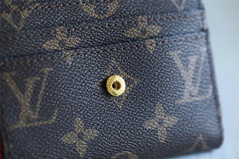 Franco Shops - Louis Vuittons  - 9234