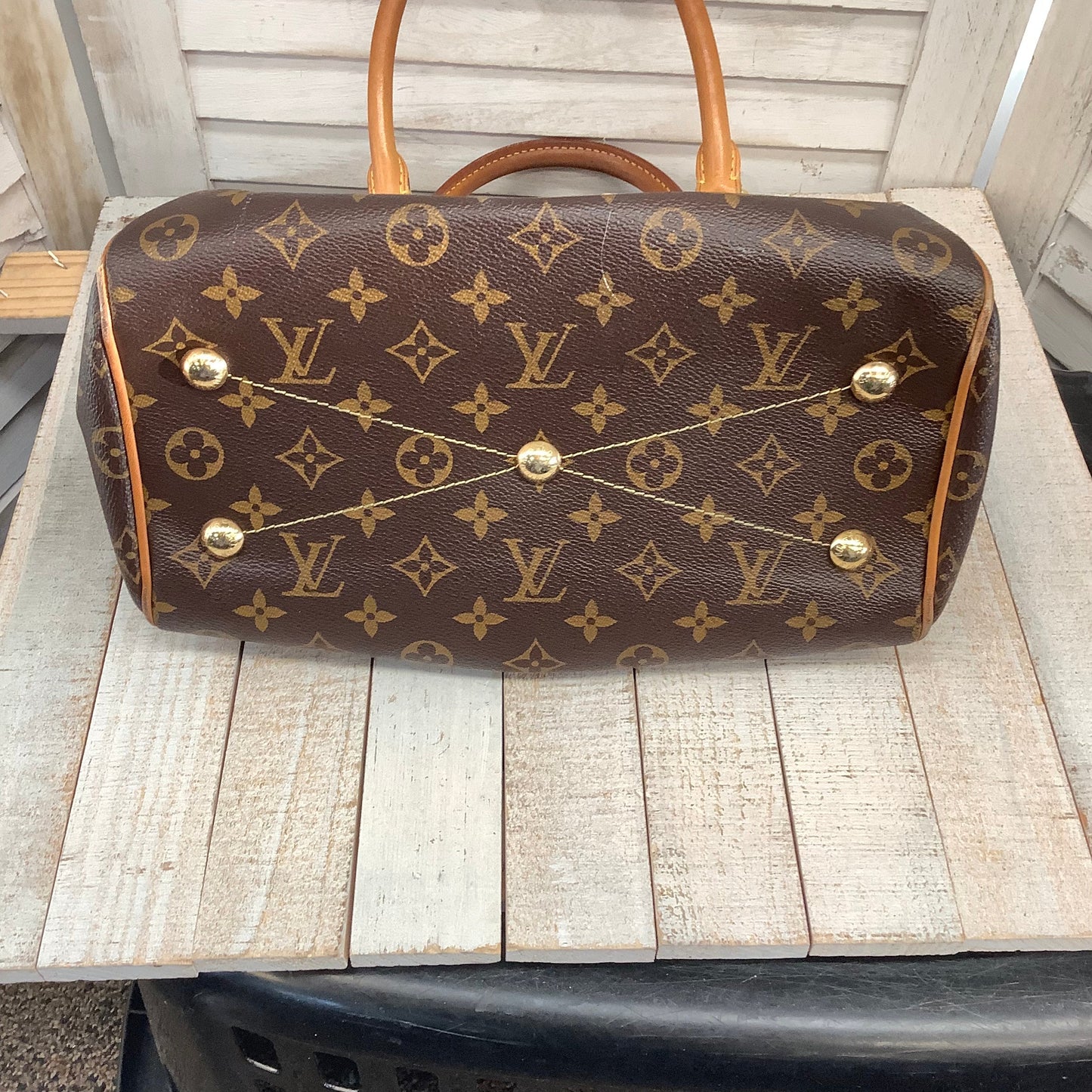 Handbag By Louis Vuitton  Size: Medium