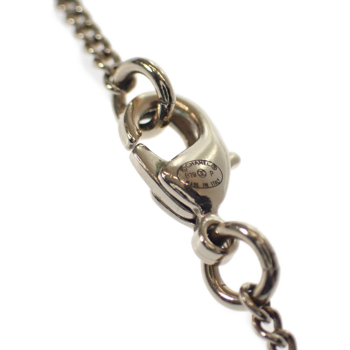 Chanel CC Rhinestone Circle Pendant Necklace Metal Necklace in Excellent condition