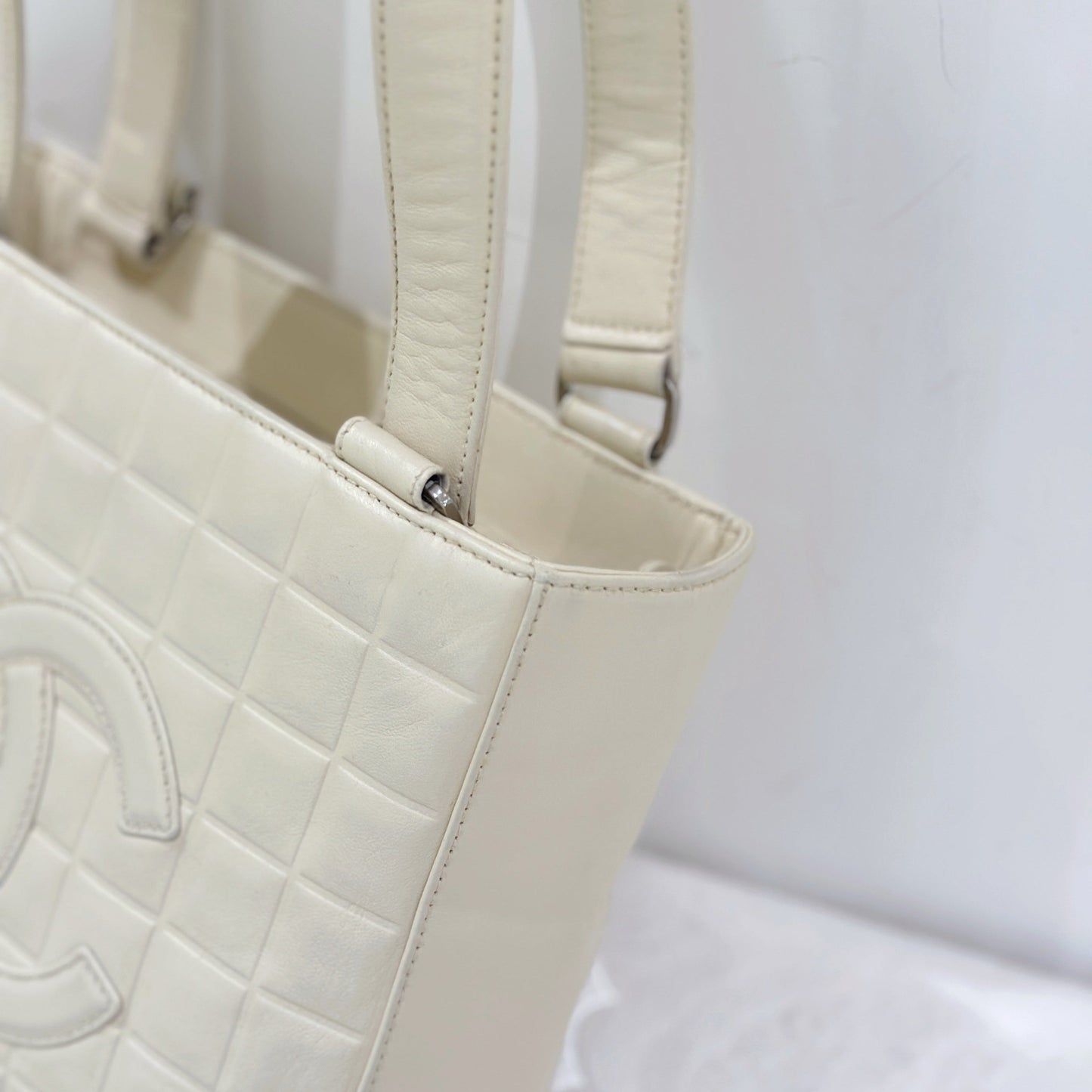 Chanel vintage tote bag