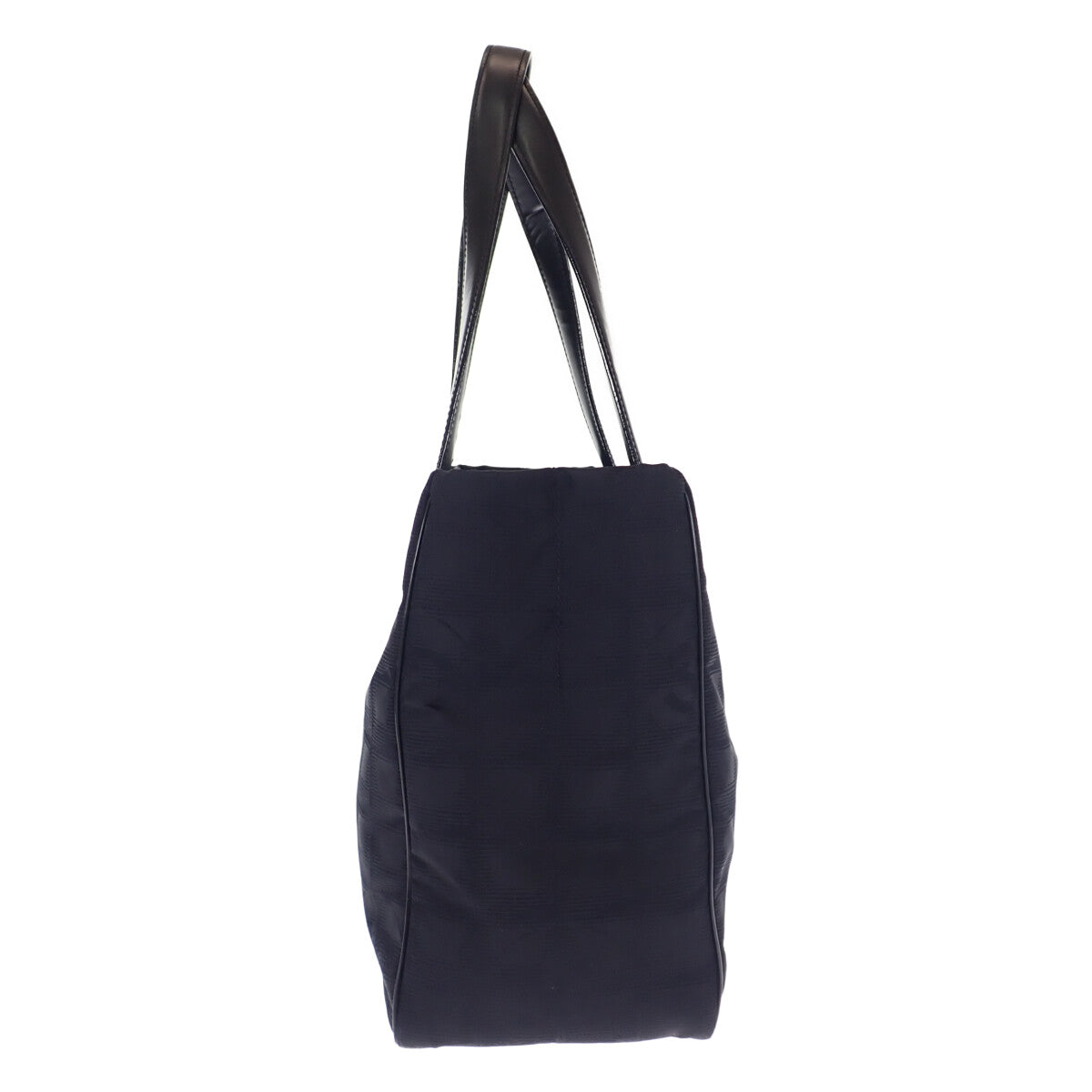 Chanel New Travel Line Tote Bag Canvas Tote Bag A20457 in Good condition