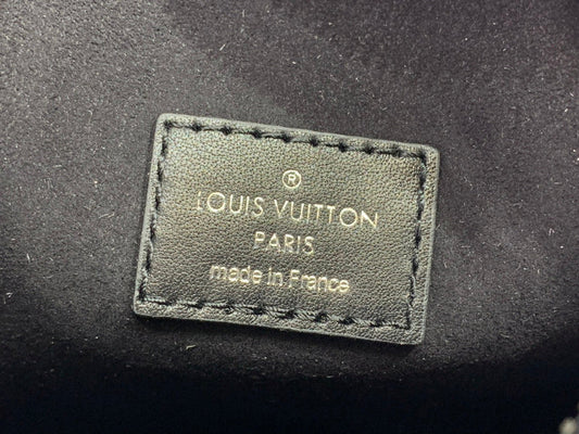 Franco Shops - Louis Vuittons  - 15219