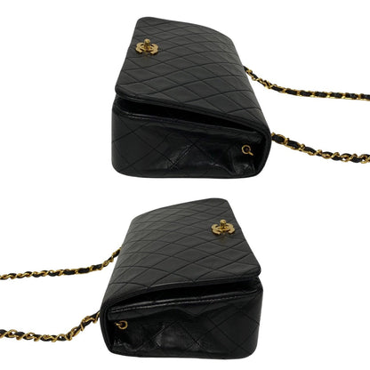 Chanel CC Quilted Leather Full Flap Bag Leather Crossbody Bag in Good condition
