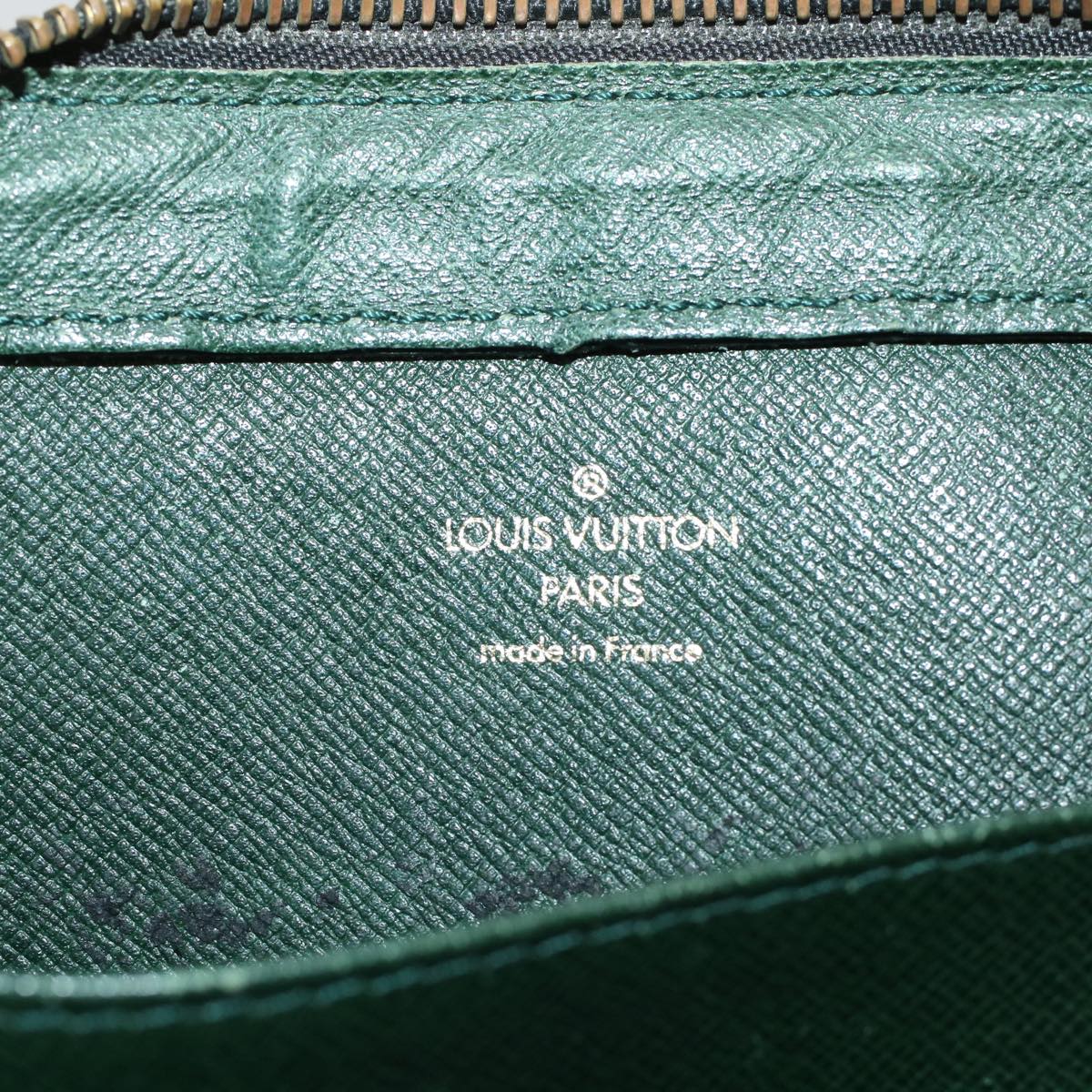 LOUIS VUITTON Taiga Baikal Clutch Bag Epicea M30184 LV  45000