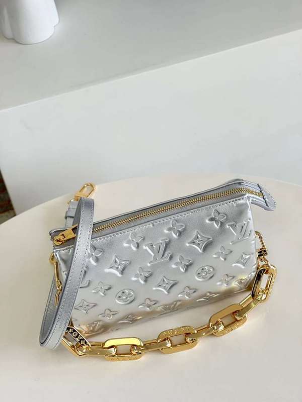 The Franco Shops - Louis Vuittons  - 12011