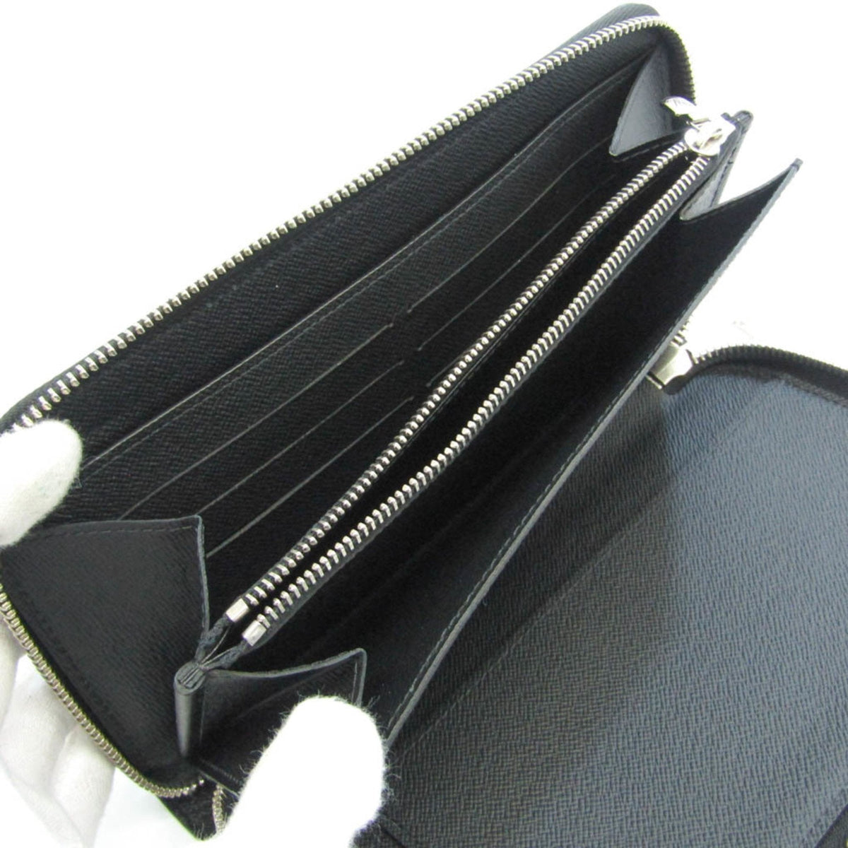 LOUIS VUITTON Zippy organizer Wallet