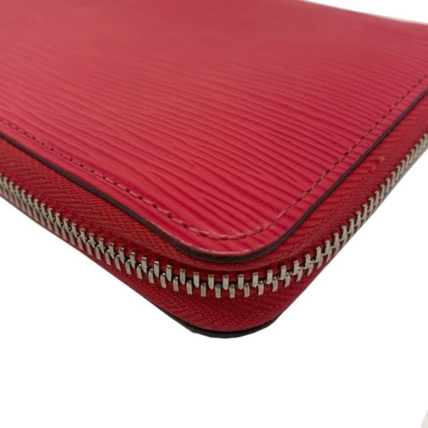 Louis Vuitton Red Leather Zippy wallet wallet accessories