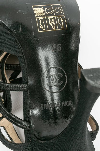 Escarpins noirs Chanel