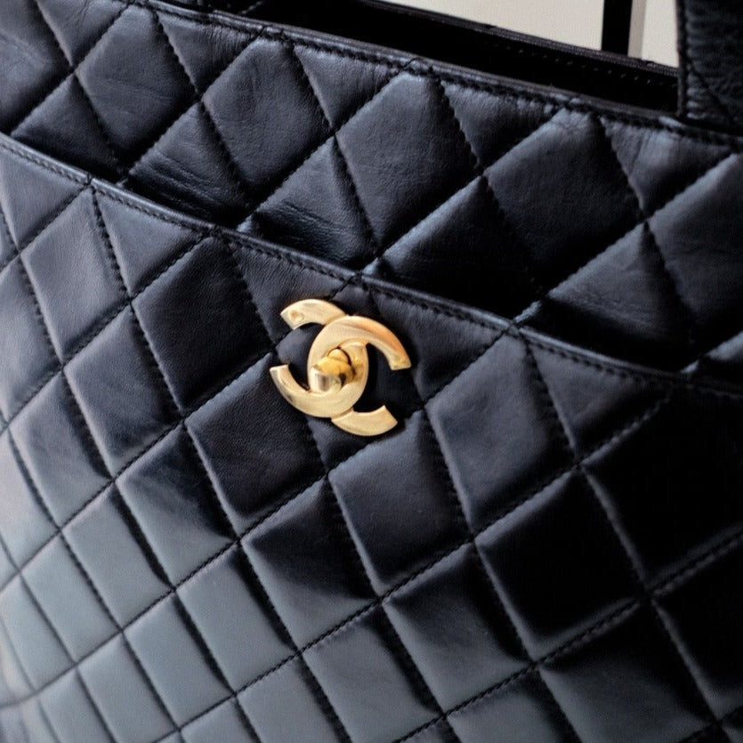 Chanel vintage quilted lambskin tote bag