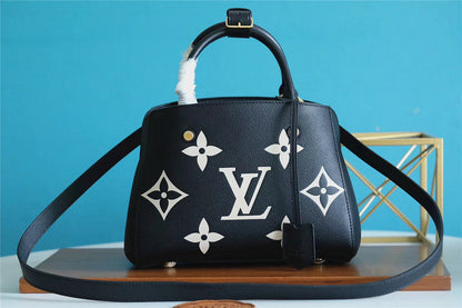 The Franco Shops - Louis Vuittons  - 7718