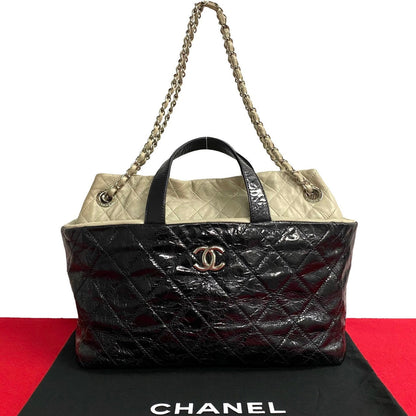 Chanel CC Patent Portobello Large Tote Bag Leather Crossbody Bag in Good condition
