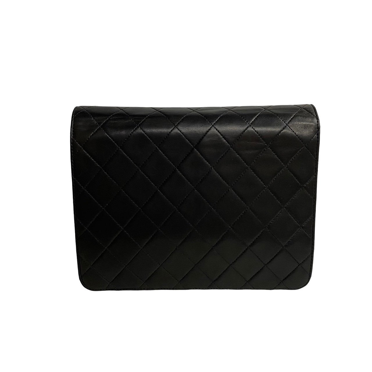 Chanel CC Matelasse Flap Bag  Leather Crossbody Bag in Good condition