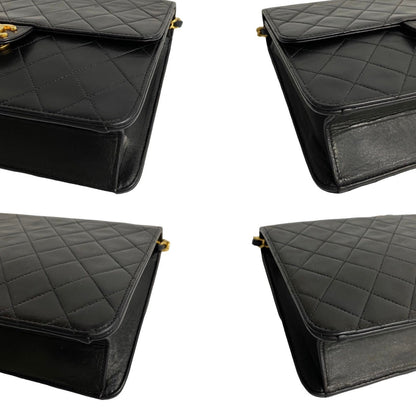 Chanel CC Matelasse Flap Bag  Leather Crossbody Bag in Good condition